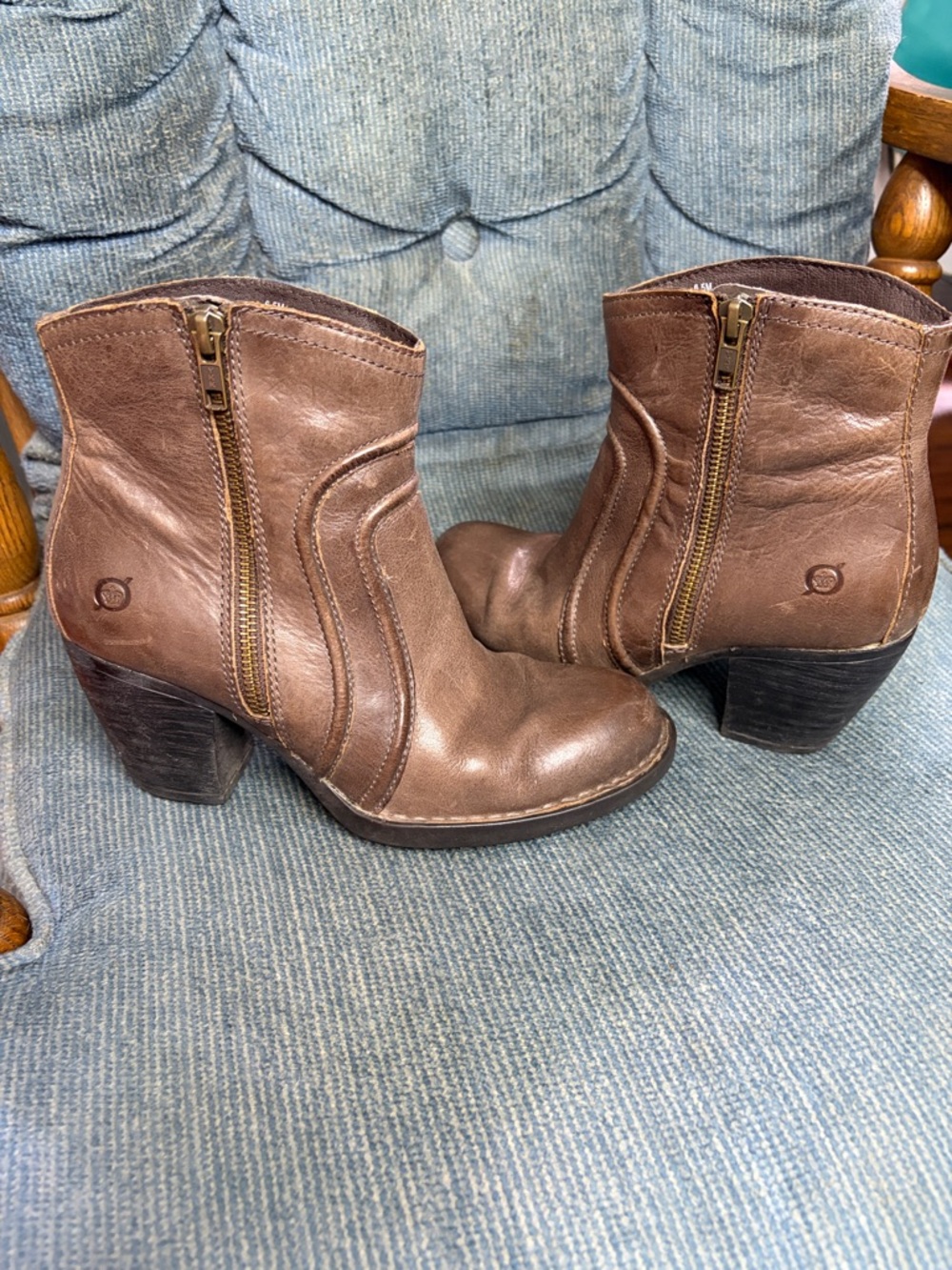Born Brown Leather Women’s Zip Up Ankle Boots - Picture 3 of 16
